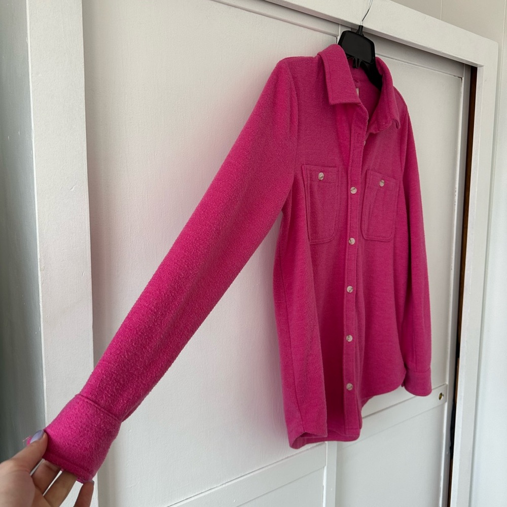 Fun Fuchsia Woman’s Button-Up • Size Small - Picture 3 of 6